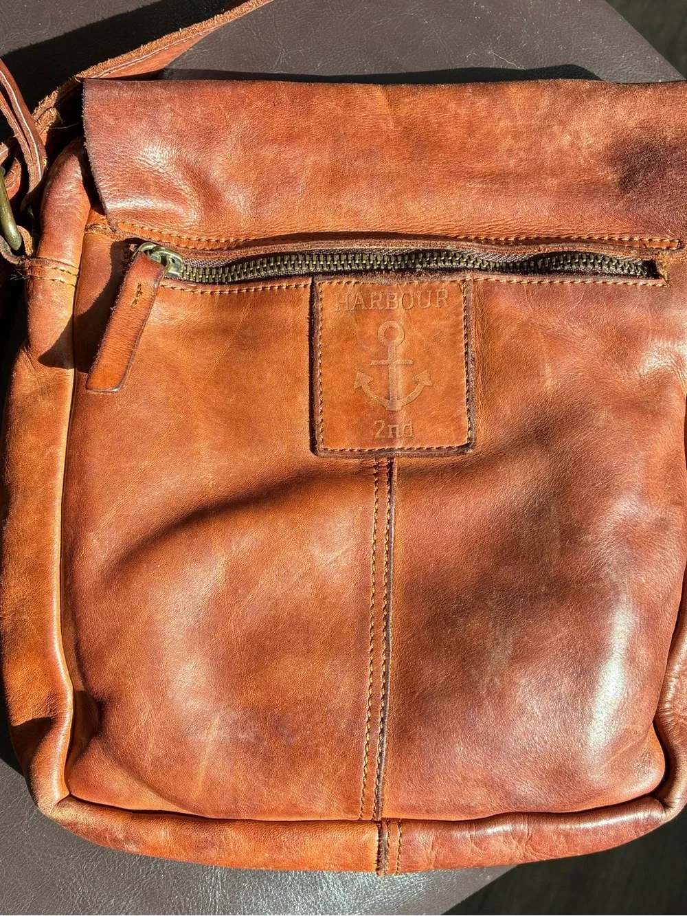 90s Inspired Unisex Harbour 2nd Leather Messenger Bag in Cognac Brown